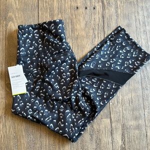 Old Navy Active Elevate Legging